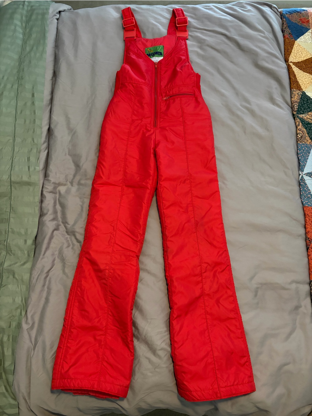 1980s Vintage Beconta Red Insulated Ski Bib Snow Pants Women’s Size 8